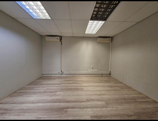 87M² OFFICE TO LET IN TYGER WATERFRONT