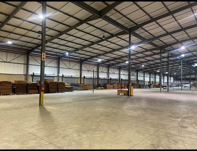 25,539M² WAREHOUSE TO LET IN MOBENI