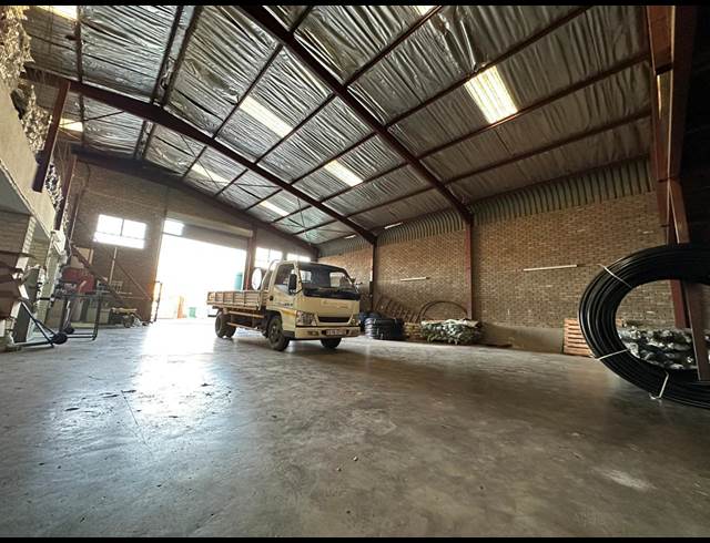 872M² WAREHOUSE TO LET IN KYA SANDS