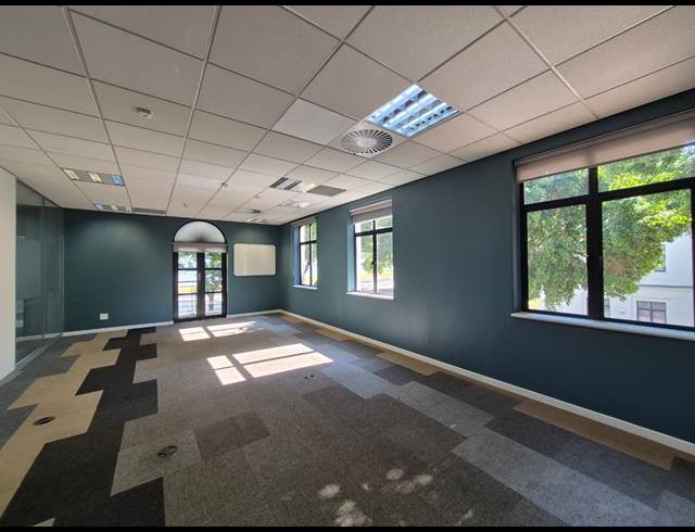 821M² OFFICE TO LET IN ILLOVO