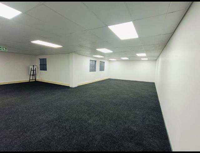 BUSINESS PROPERTY TO RENT IN HALFWAY GARDENS