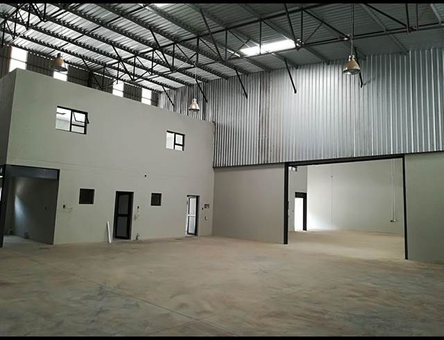 350M² WAREHOUSE RENTED IN HERIOTDALE