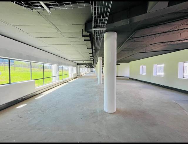 565M² OFFICE TO LET IN VORNA VALLEY