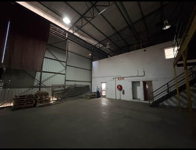 660M² WAREHOUSE TO LET IN BROADLANDS