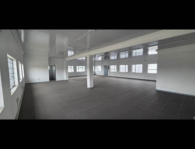 220M² OFFICE TO LET IN NELSPRUIT INDUSTRIAL