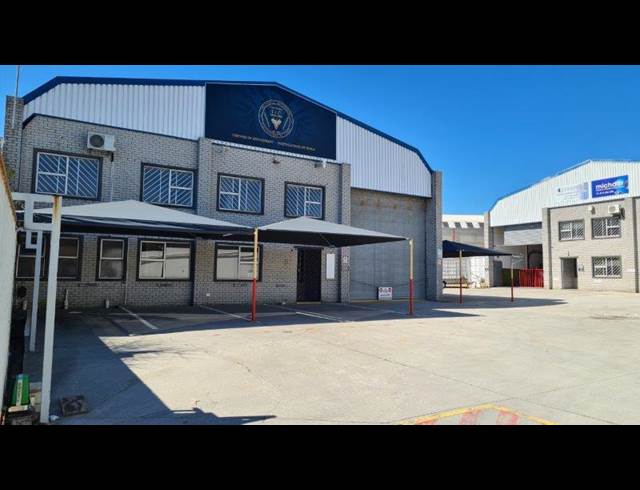 1,160M² WAREHOUSE TO LET IN KILLARNEY GARDENS