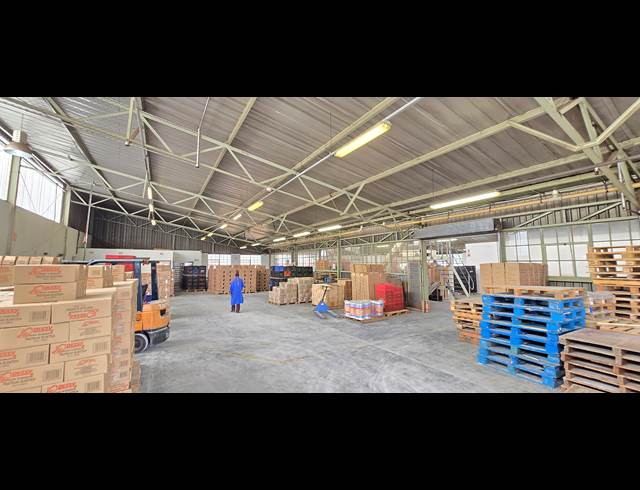 1,200M² FACTORY TO LET IN LEA GLEN