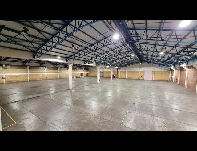 6,220M² WAREHOUSE TO LET IN DIEP RIVER