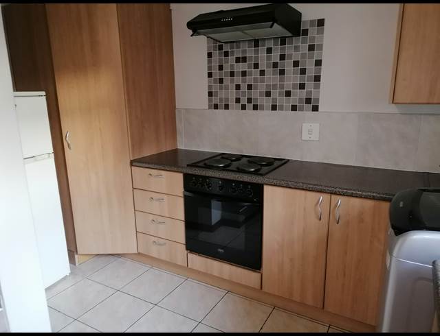 2 BEDROOM DUPLEX TO LET IN PARKLANDS NORTH
