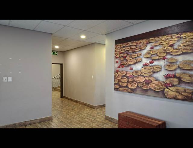 78M² OFFICE TO LET IN SONHEUWEL
