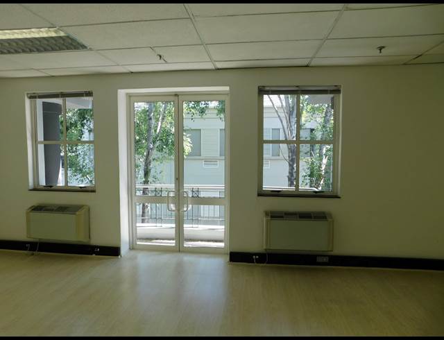 107M² OFFICE TO LET IN ILLOVO