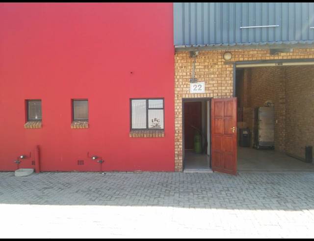 120M² WAREHOUSE TO LET IN AUREUS