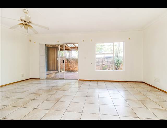 3 BEDROOM SECTIONAL TITLE TO LET IN RANDPARK RIDGE