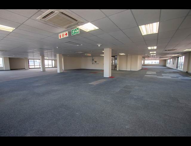 1,557M² OFFICE TO LET IN PARKTOWN