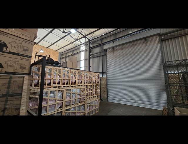 1,535M² WAREHOUSE TO LET IN LANSERIA