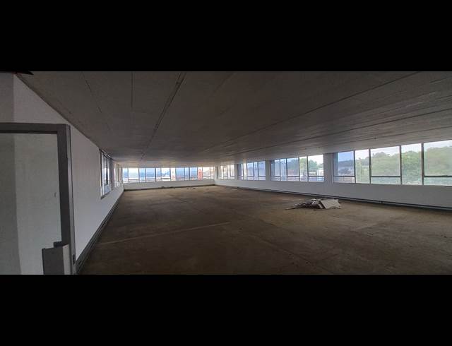 536M² BUSINESS TO LET IN BORDEAUX