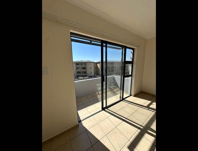 2 BEDROOM APARTMENT TO LET IN PARKLANDS
