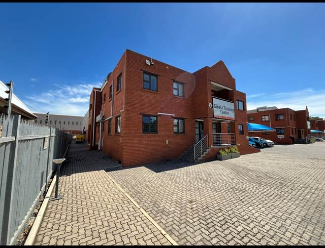 940M² WAREHOUSE TO LET IN DALPARK