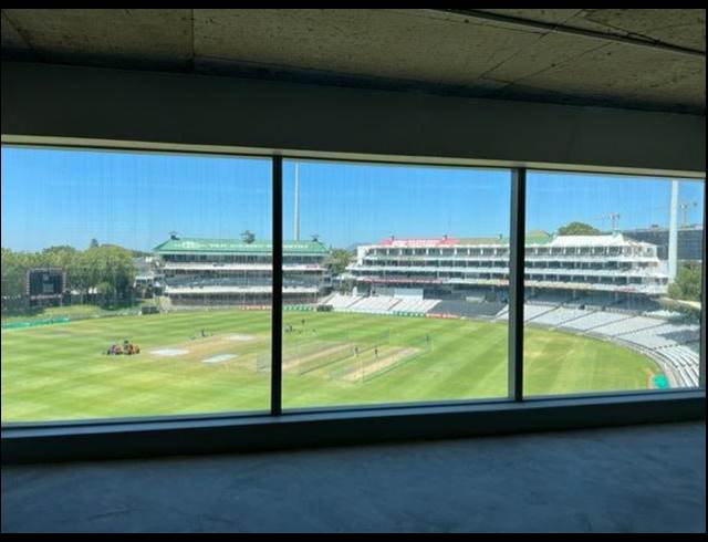 1,000M² OFFICE TO LET IN NEWLANDS