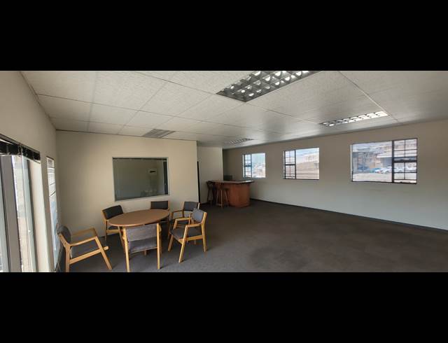 104M² OFFICE TO LET IN NELSPRUIT CENTRAL