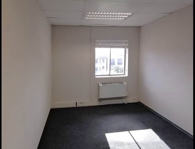170.50M² BUILDING TO LET IN TYGER VALLEY