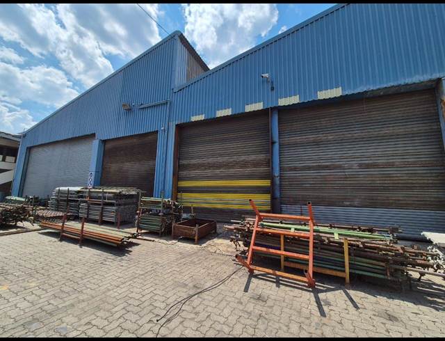 2,600M² WAREHOUSE TO LET IN WADEVILLE