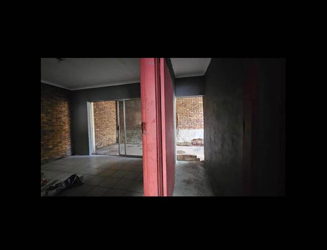 400M² WAREHOUSE TO LET IN PRETORIA WEST