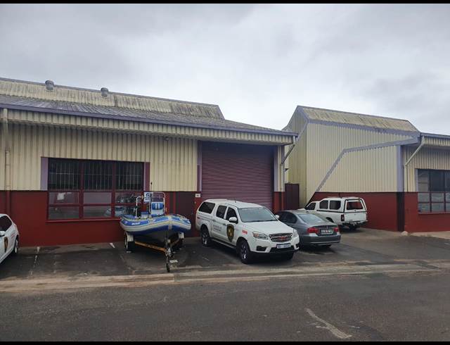 138M² WAREHOUSE TO LET IN MAXMEAD