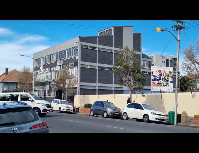365M² BUILDING TO LET IN WOODSTOCK