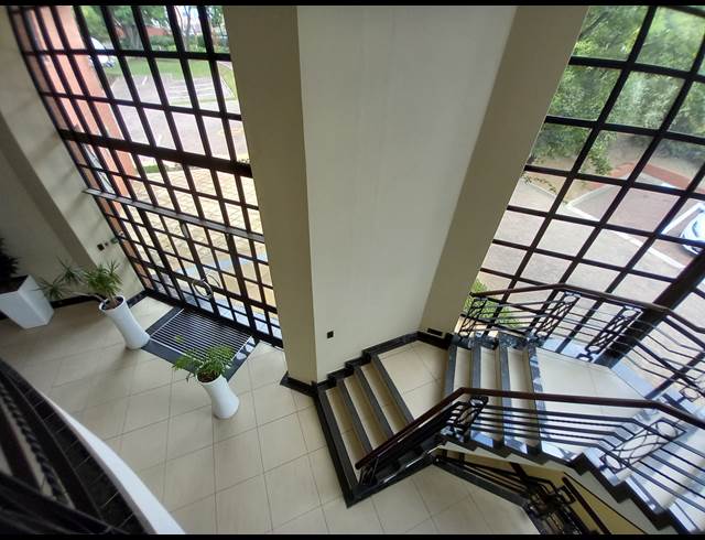 512M² OFFICE TO LET IN BRYANSTON