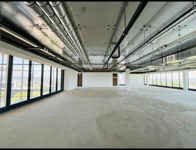 1,113M² OFFICE TO LET IN WATERFALL