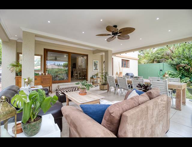 3 BEDROOM SECTIONAL TITLE RENTED IN NORTH RIDING
