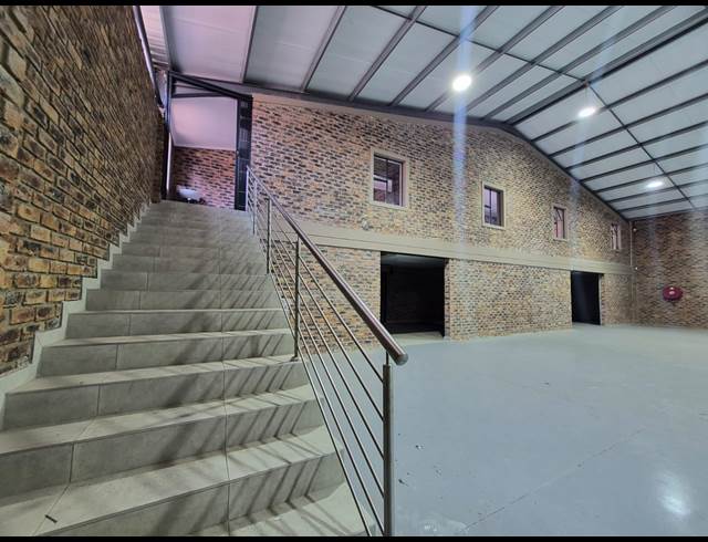 680M² WAREHOUSE TO LET IN ALRODE SOUTH