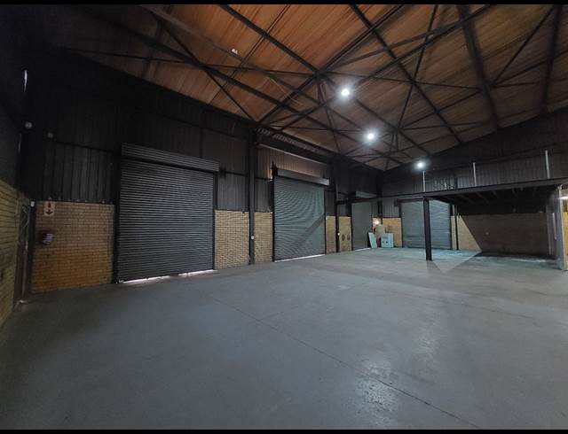 952M² WAREHOUSE TO LET IN HENNOPSPARK