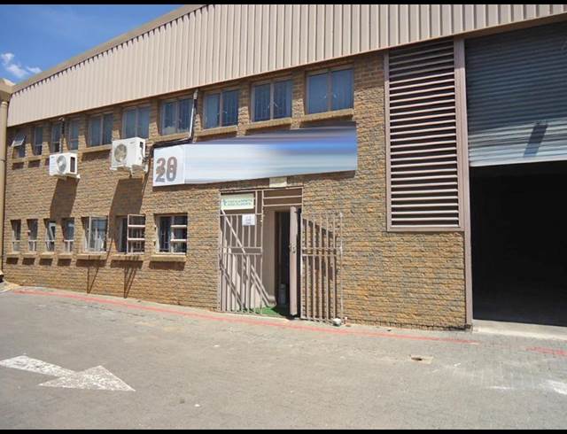 332M² WAREHOUSE TO LET IN MEADOWDALE