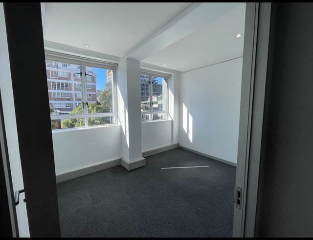 600M² OFFICE TO LET IN CAPE TOWN CITY CENTRE