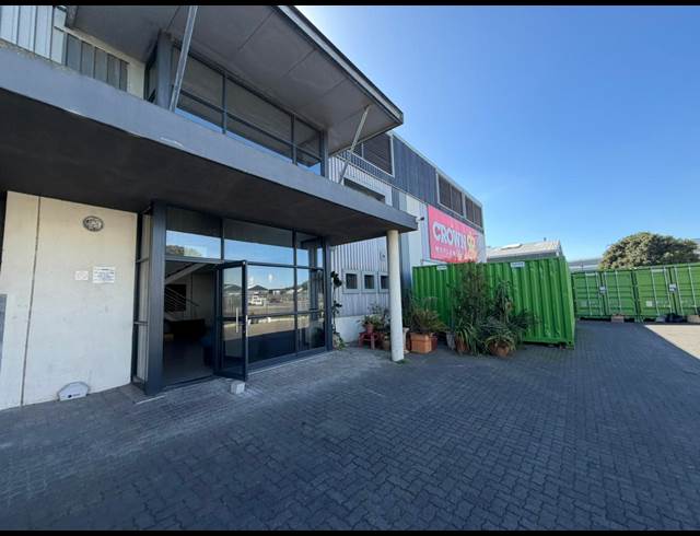 150M² OFFICE TO LET IN PHILIPPI