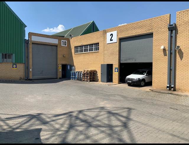 576M² WAREHOUSE TO LET IN STRIJDOMPARK