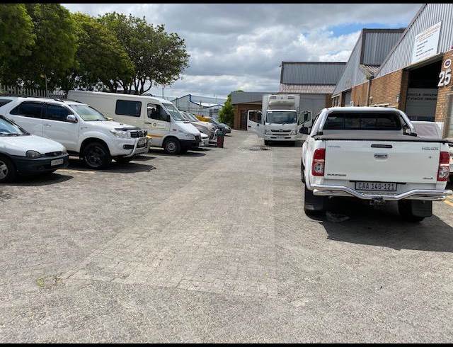412M² MINI FACTORY TO LET IN OTTERY