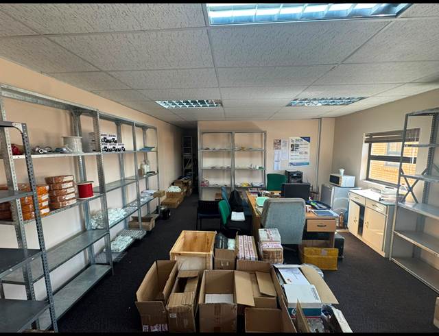 80M² OFFICE TO LET IN ORMONDE