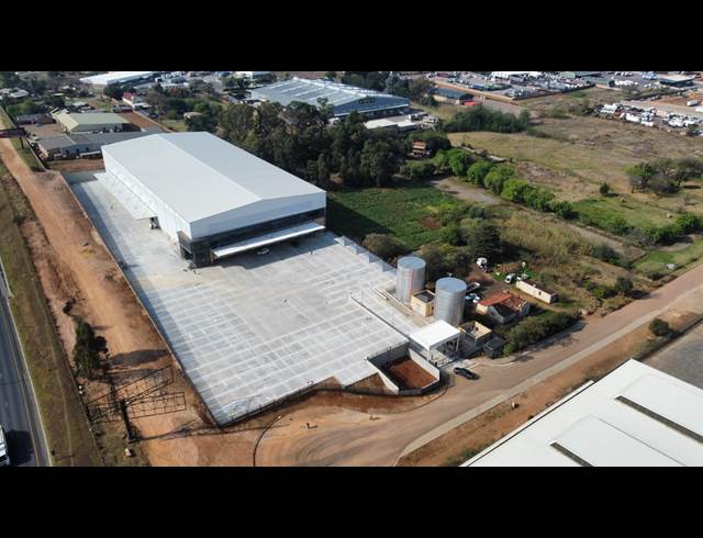 6,703M² WAREHOUSE TO LET IN BREDELL