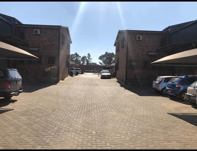 550M² WAREHOUSE TO LET IN MOREHILL