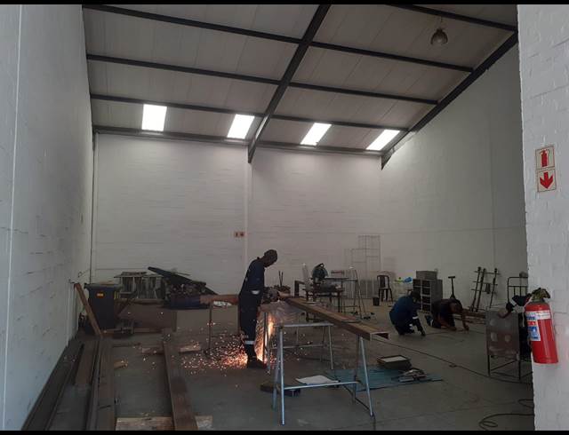 382M² WAREHOUSE TO LET IN KILLARNEY GARDENS