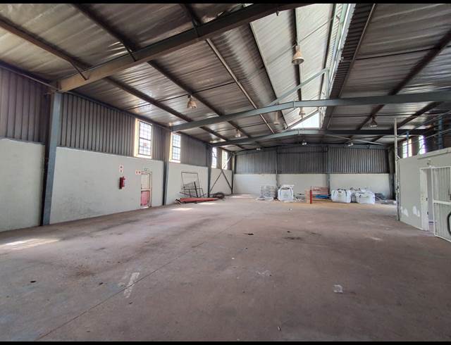 478M² WAREHOUSE TO LET IN DENVER