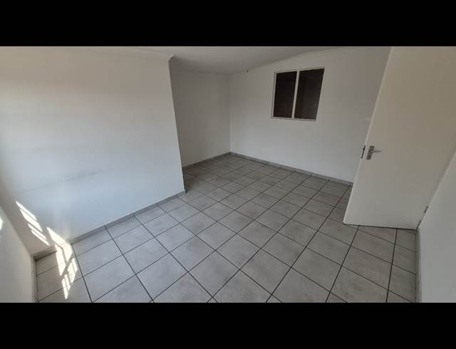 264M² FACTORY TO LET IN ANDERBOLT