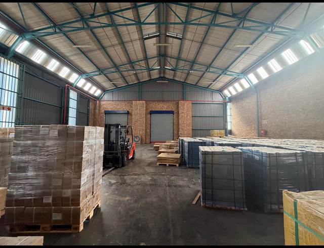 818M² WAREHOUSE TO LET IN RANDJESPARK
