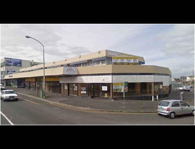200M² RETAIL TO LET IN WYNBERG