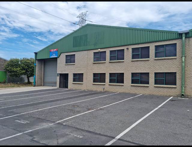 1,321M² WAREHOUSE TO LET IN GANTS PLAZA