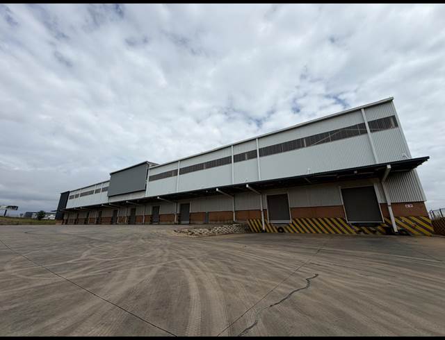 11,694.50M² WAREHOUSE TO LET IN CLAYVILLE
