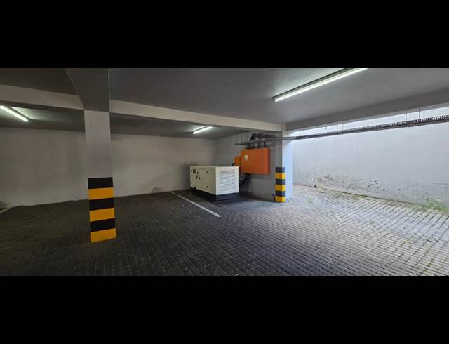 699M² OFFICE TO LET IN NELSPRUIT EXT 1